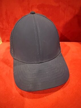 Melin A-Game Hydro Hat | Navy Performance Snapback | Water-Resistant | EUC
